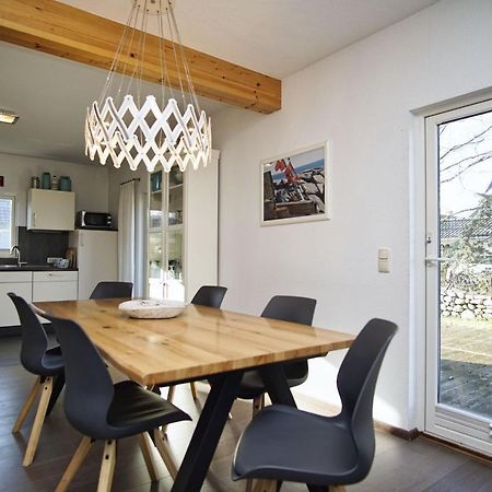 Komfortables Haus Mit Kamin, Sauna, Garten, Terrasse - Ferienhaus Sternschnuppe Wiek auf Ruegen Exterior foto