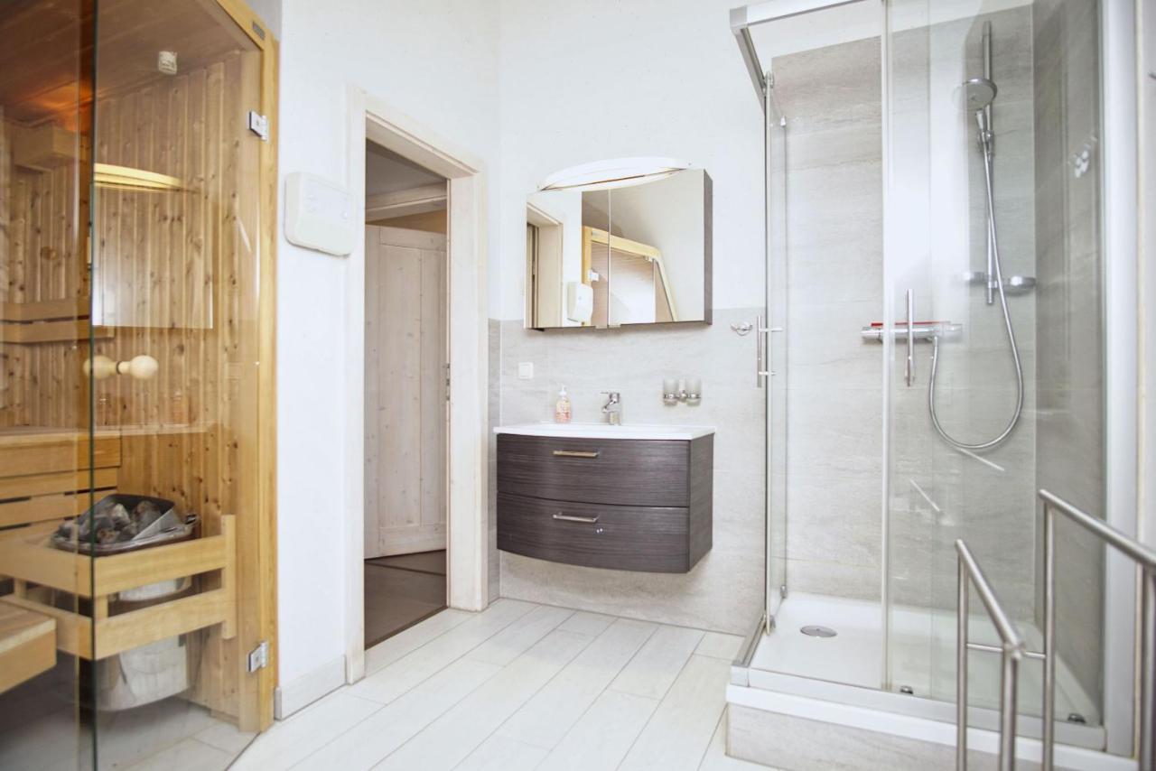Komfortables Haus Mit Kamin, Sauna, Garten, Terrasse - Ferienhaus Sternschnuppe Wiek auf Ruegen Exterior foto