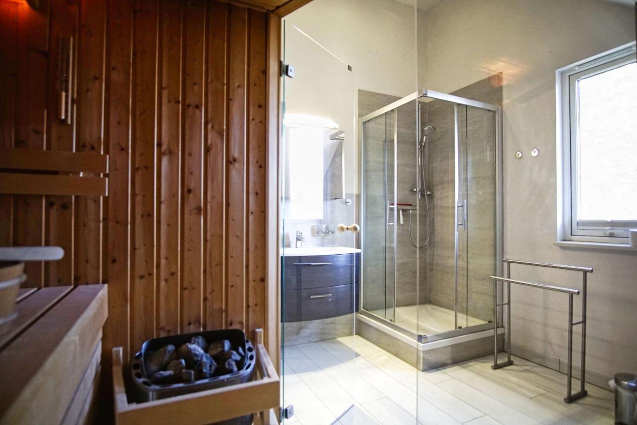 Komfortables Haus Mit Kamin, Sauna, Garten, Terrasse - Ferienhaus Sternschnuppe Wiek auf Ruegen Exterior foto